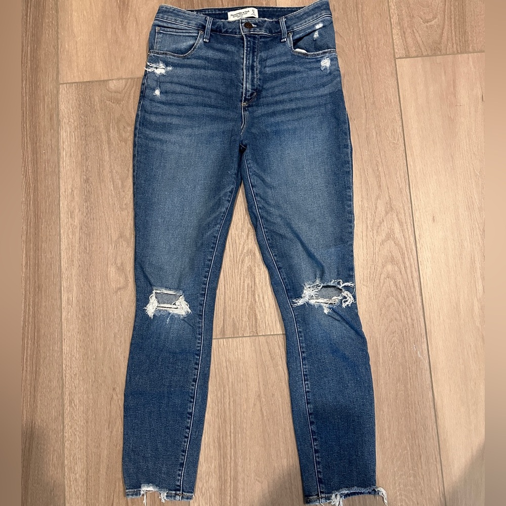 Abercrombie & Fitch | The Super Skinny Ankle High Rise